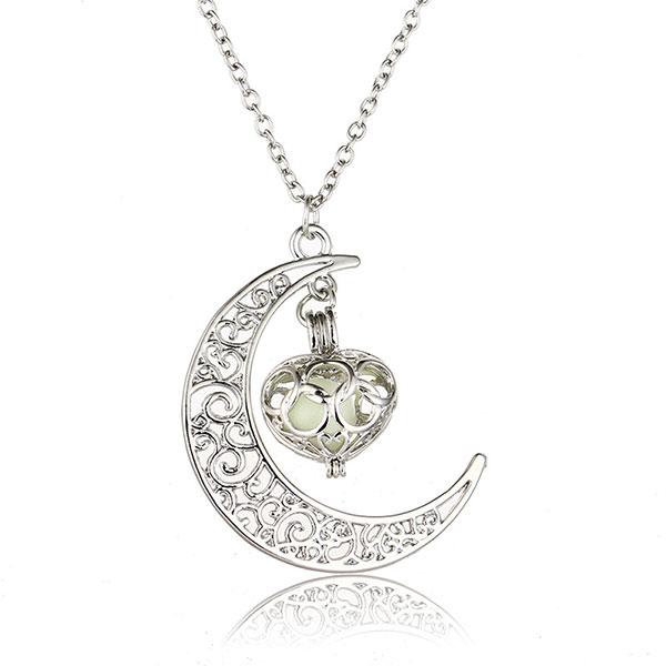 Beautiful Moon and Star Element Necklace Pendant With Shining Stone