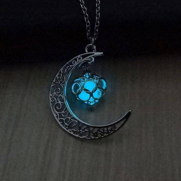 Beautiful Moon and Star Element Necklace Pendant With Shining Stone